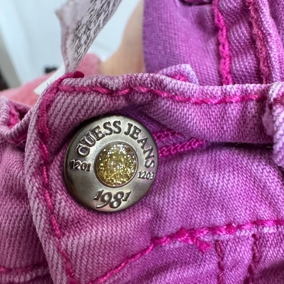 Guess 2T Girls Purple Jean Shorts with Pockets and Belt Loops - Picture 6 of 6